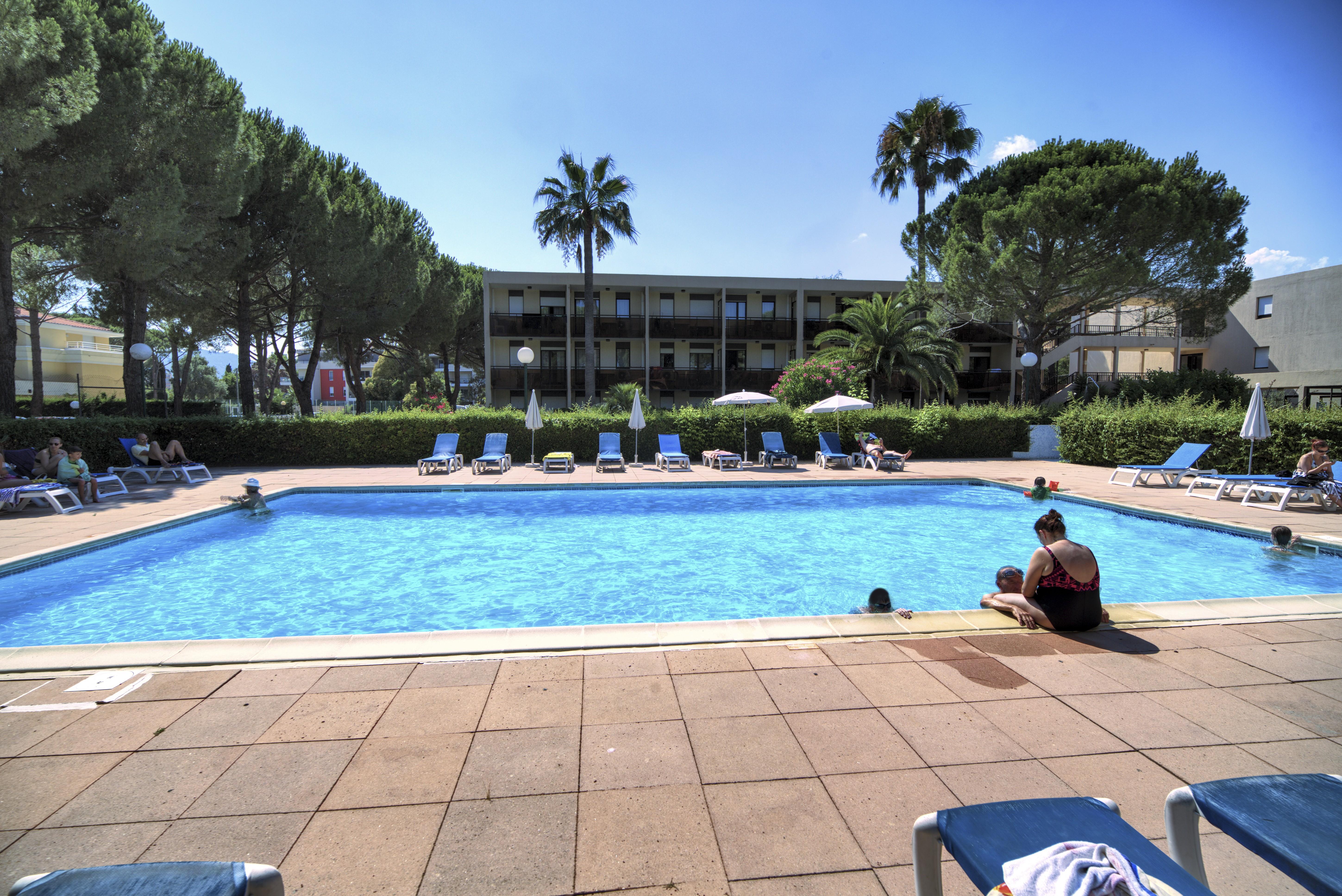 Residence Pierre & Vacances Les Jardins Ombrages มองเดอลิเยอลานาปูล ภายนอก รูปภาพ