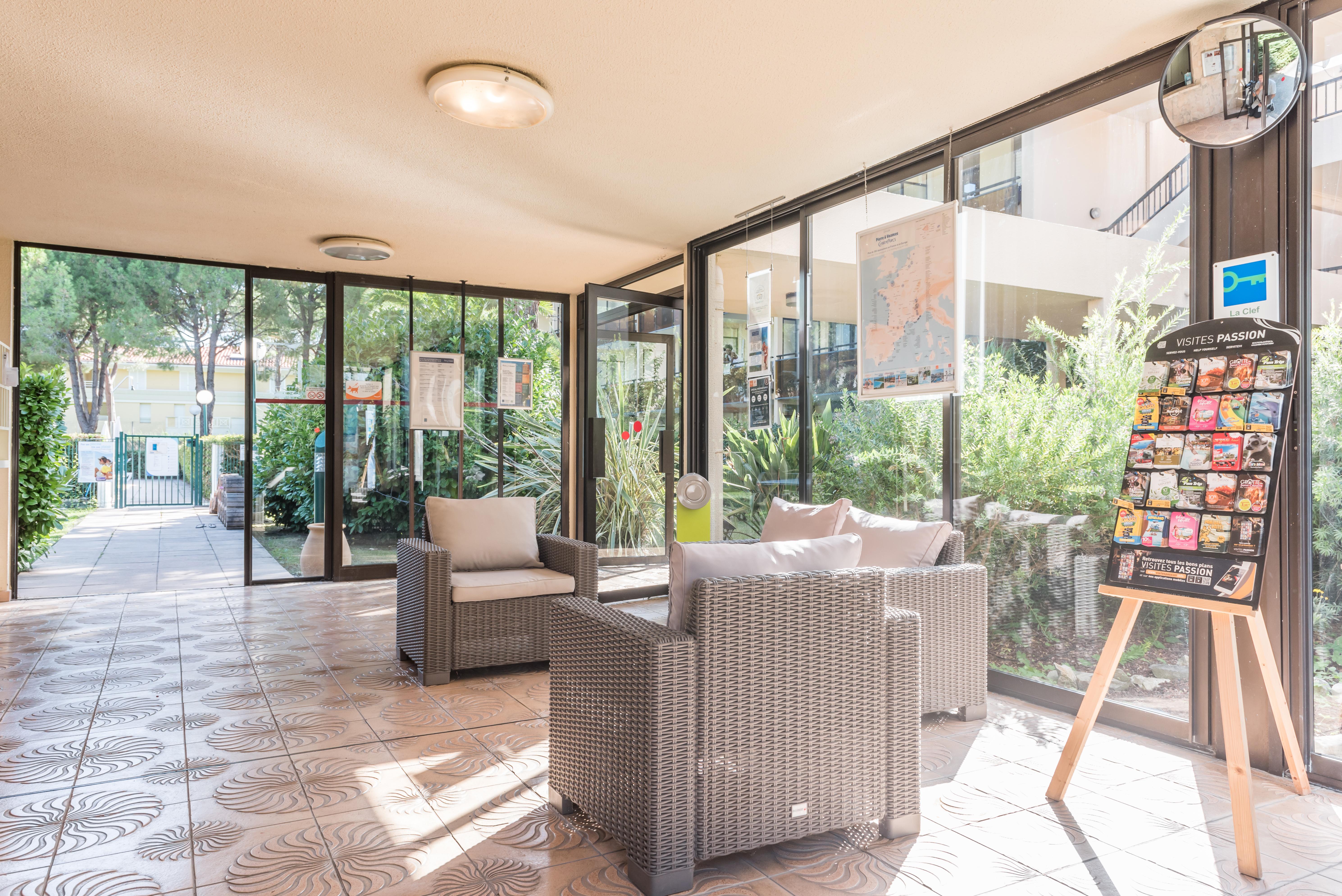 Residence Pierre & Vacances Les Jardins Ombrages มองเดอลิเยอลานาปูล ภายนอก รูปภาพ